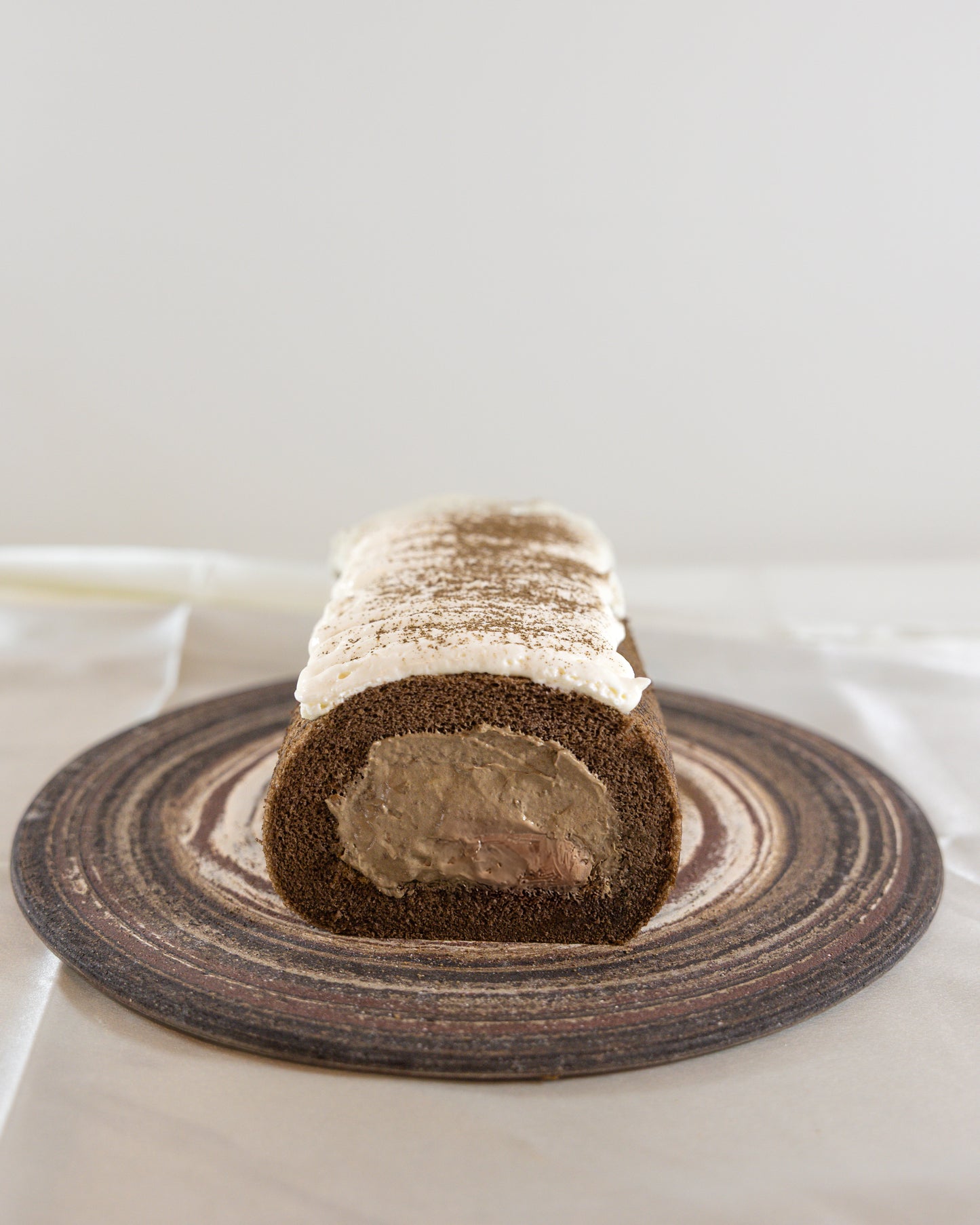 Hojicha Roll with Rich Cheese Foam and Chestnut Cream