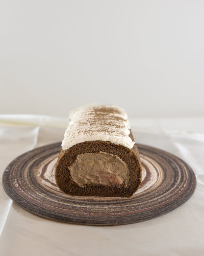 Hojicha Roll with Rich Cheese Foam and Chestnut Cream