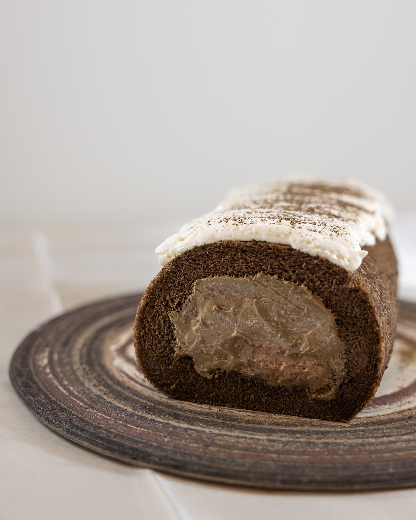 Hojicha Roll with Rich Cheese Foam and Chestnut Cream